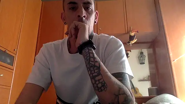 pareja2933 online show from 04/10/26, 03:28