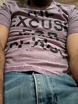 Snapshot of Leo_Big chatting on 02/13/25, 10:12 Leo Big online show from 02/13/25, 10:12