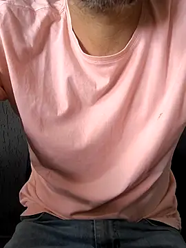 Snapshot of Leo_Big chatting on 09/25/25, 12:31 Leo Big online show from 09/25/25, 12:31