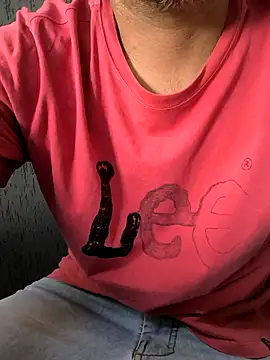 Snapshot of Leo_Big chatting on 10/09/25, 06:17 Leo Big online show from 10/09/25, 06:17