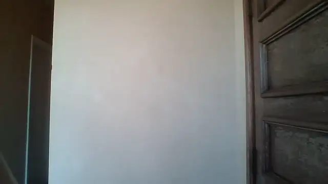 Snapshot of Leo_Big chatting on 05/04/26, 02:02 Leo Big online show from 05/04/26, 02:02