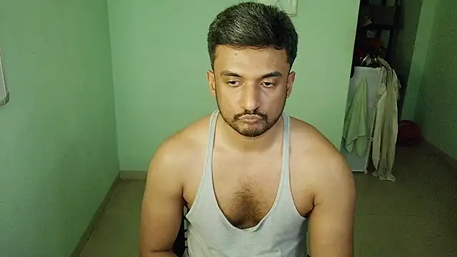 Snapshot of daringcutie chatting on 02/01/26, 08:57 daringcutie online show from 02/01/26, 08:57