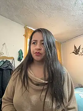 latinfemale online show from 04/22/26, 08:21