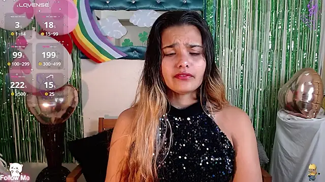 Snapshot of DestinyHills chatting on 03/08/25, 12:20 DestinyHills online show from 03/08/25, 12:20