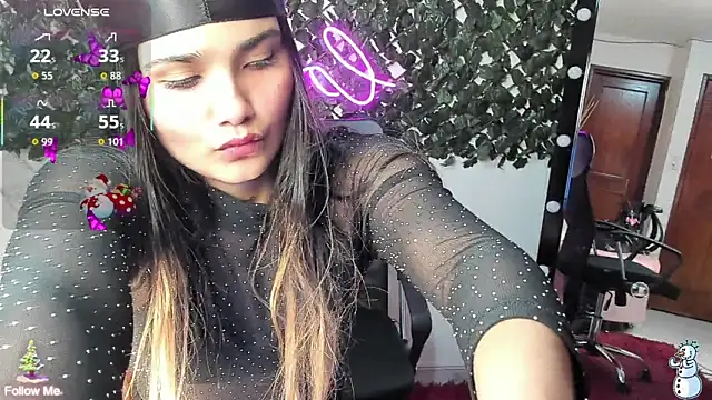 Snapshot of DestinyHills chatting on 11/26/25, 11:55 DestinyHills online show from 11/26/25, 11:55