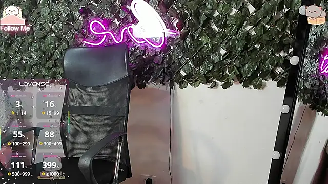 Snapshot of DestinyHills chatting on 01/07/26, 11:56 DestinyHills online show from 01/07/26, 11:56