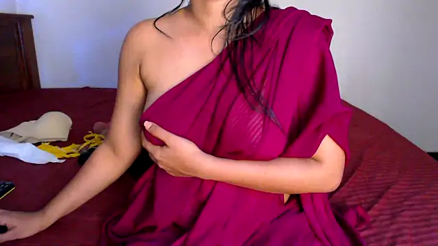 Snapshot of BeautyPriya chatting on 05/29/26, 12:36 BeautyPriya online show from 05/29/26, 12:36