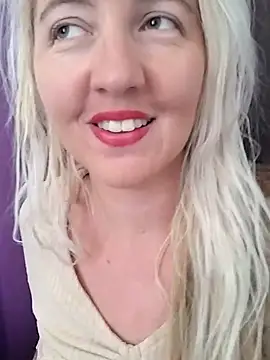 Mllesha74000 online show from 10/02/25, 01:29