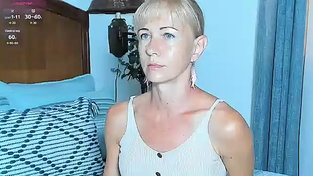 Christine 35 online show from 11/06/25, 12:50