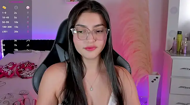 esmeralda colllins online show from 03/17/25, 06:53