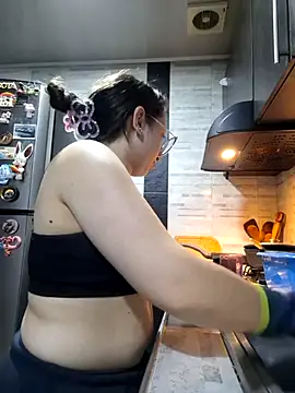 linda-schmidt online show from 11/12/25, 08:19