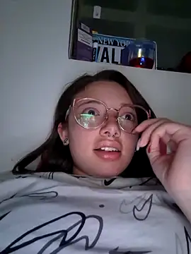 linda-schmidt online show from 11/16/25, 01:44