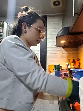 linda-schmidt online show from 02/10/26, 02:48