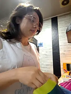 linda-schmidt online show from 05/03/26, 02:01