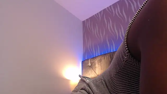 Snapshot of KayaBrown chatting on 02/01/25, 12:40 KayaBrown online show from 02/01/25, 12:40