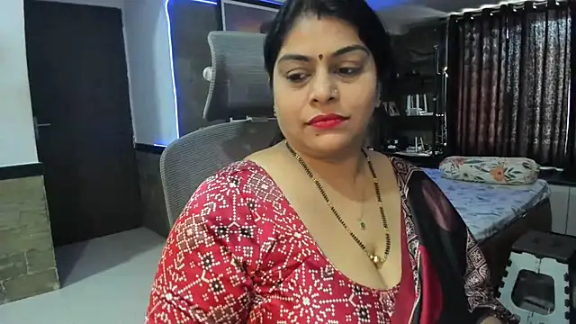 Snapshot of tarivishu23 chatting on 12/23/24, 08:00 tarivishu23 online show from 12/23/24, 08:00