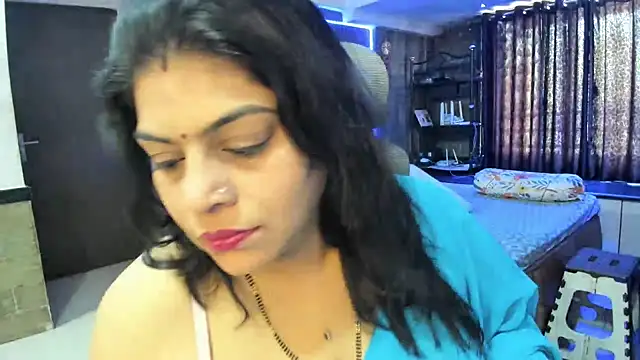 Snapshot of tarivishu23 chatting on 12/28/24, 05:23 tarivishu23 online show from 12/28/24, 05:23