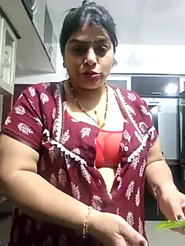 Snapshot of tarivishu23 chatting on 01/16/25, 05:01 tarivishu23 online show from 01/16/25, 05:01