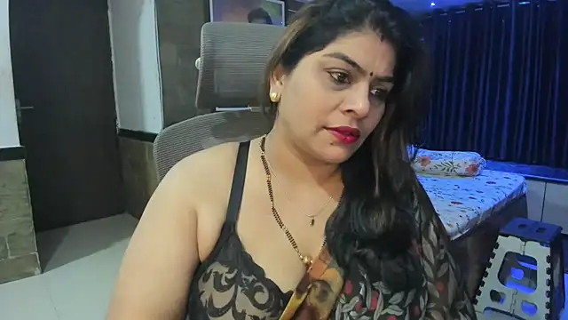 Snapshot of tarivishu23 chatting on 01/28/25, 01:38 tarivishu23 online show from 01/28/25, 01:38
