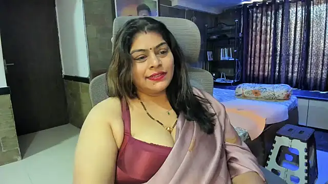 Snapshot of tarivishu23 chatting on 02/10/25, 06:09 tarivishu23 online show from 02/10/25, 06:09