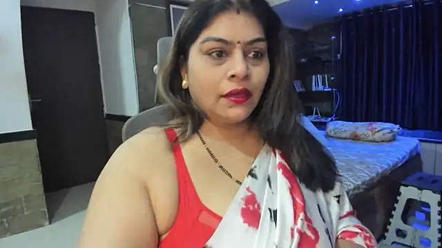 Snapshot of tarivishu23 chatting on 02/11/25, 01:10 tarivishu23 online show from 02/11/25, 01:10