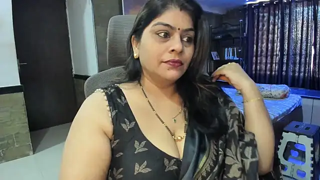 Snapshot of tarivishu23 chatting on 02/12/25, 04:44 tarivishu23 online show from 02/12/25, 04:44