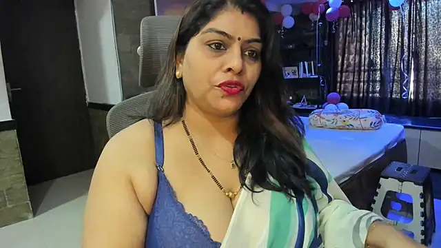 Snapshot of tarivishu23 chatting on 02/18/25, 04:26 tarivishu23 online show from 02/18/25, 04:26