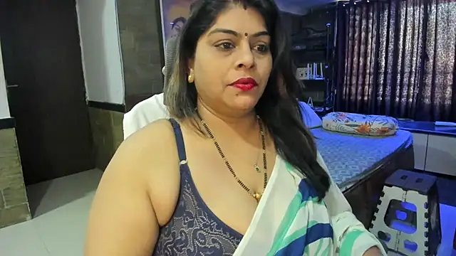 Snapshot of tarivishu23 chatting on 03/13/25, 04:49 tarivishu23 online show from 03/13/25, 04:49