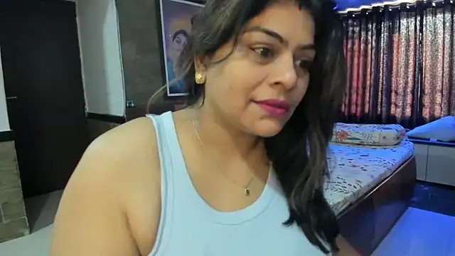 Snapshot of tarivishu23 chatting on 03/15/25, 11:51 tarivishu23 online show from 03/15/25, 11:51