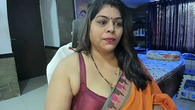 Snapshot of tarivishu23 chatting on 03/17/25, 12:25 tarivishu23 online show from 03/17/25, 12:25