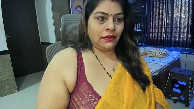 Snapshot of tarivishu23 chatting on 03/20/25, 03:56 tarivishu23 online show from 03/20/25, 03:56