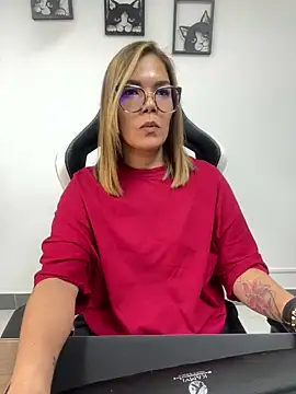 KellyBrooklyn  online show from 12/03/24, 03:33