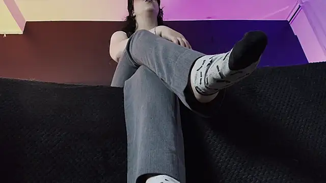  Jade 16 online show from 11/18/25, 11:36