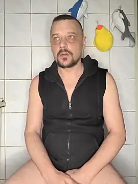 DanielOhCool online show from 03/18/25, 05:20