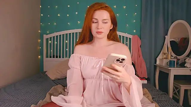 Snapshot of GingerArin chatting on 12/03/25, 11:41 GingerArin online show from 12/03/25, 11:41