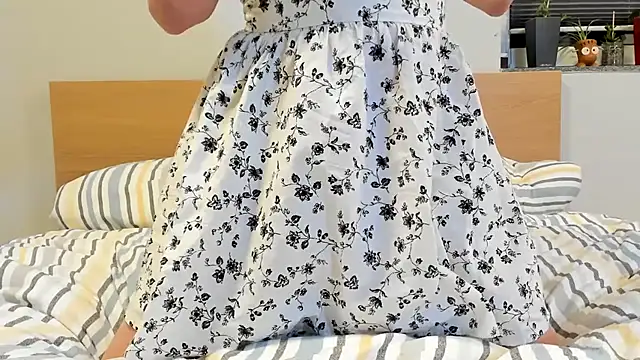 Snapshot of BritttanyBrix chatting on 11/20/25, 06:40 BritttanyBrix online show from 11/20/25, 06:40