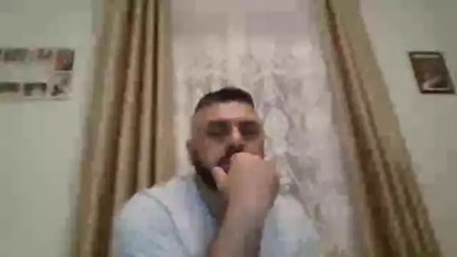 Snapshot of ChiIul11 chatting on 03/15/26, 05:52 ChiIul11 online show from 03/15/26, 05:52