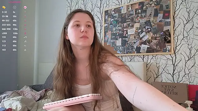 Snapshot of Elizavetta_Miller chatting on 06/14/26, 03:14 Elizavetta Miller online show from 06/14/26, 03:14