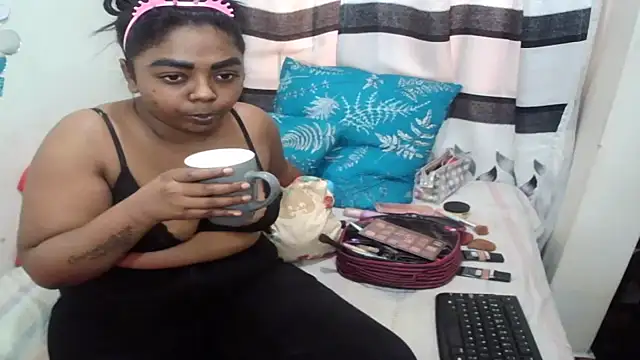 Snapshot of Indian_FireXX chatting on 06/22/26, 06:10 Indian FireXX online show from 06/22/26, 06:10