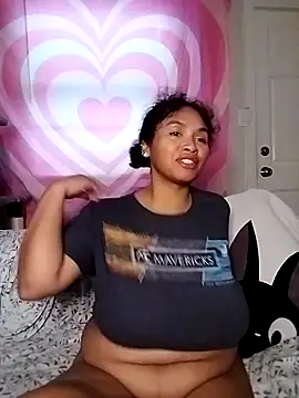 TasteeKitty online show from 10/27/25, 04:22