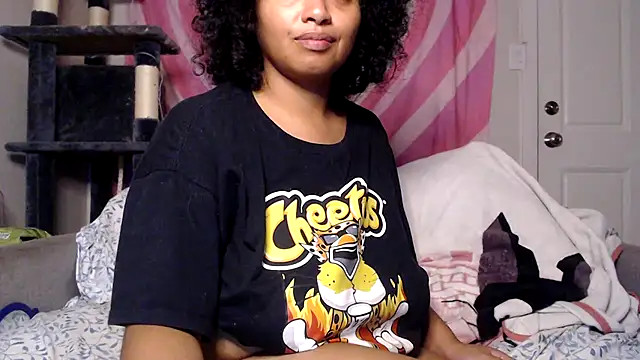 TasteeKitty online show from 10/30/25, 07:54