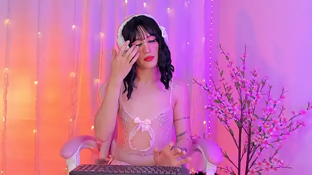 rosseblondee online show from 04/17/26, 09:29