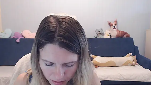 night is dark online show from 10/23/25, 02:16