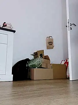 Snapshot of mister-dwt chatting on 03/13/25, 08:59 mister-dwt online show from 03/13/25, 08:59