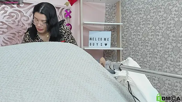 valerie lya online show from 01/29/25, 08:35