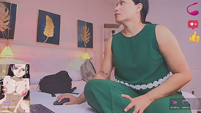 Snapshot of valerie_lya chatting on 05/29/26, 12:58 valerie lya online show from 05/29/26, 12:58