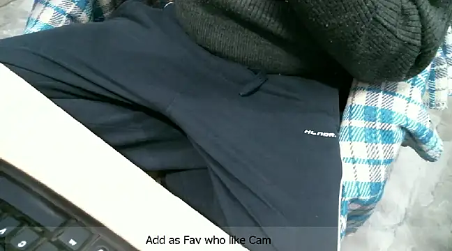 Snapshot of desioldguy chatting on 12/29/24, 12:55 desioldguy online show from 12/29/24, 12:55