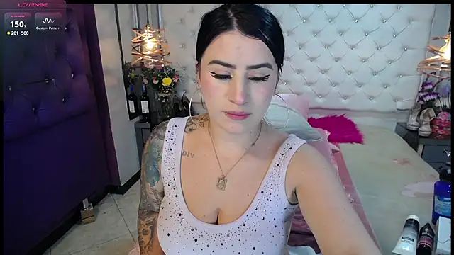 Snapshot of Nara_belen chatting on 12/05/24, 03:37 Nara belen online show from 12/05/24, 03:37