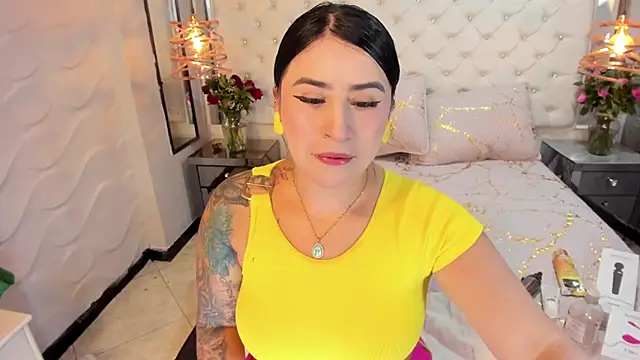 Snapshot of Nara_belen chatting on 02/21/25, 03:45 Nara belen online show from 02/21/25, 03:45