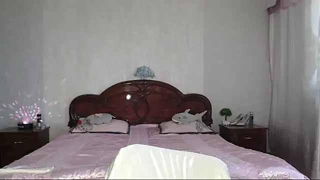 Batari online show from 06/17/26, 04:48